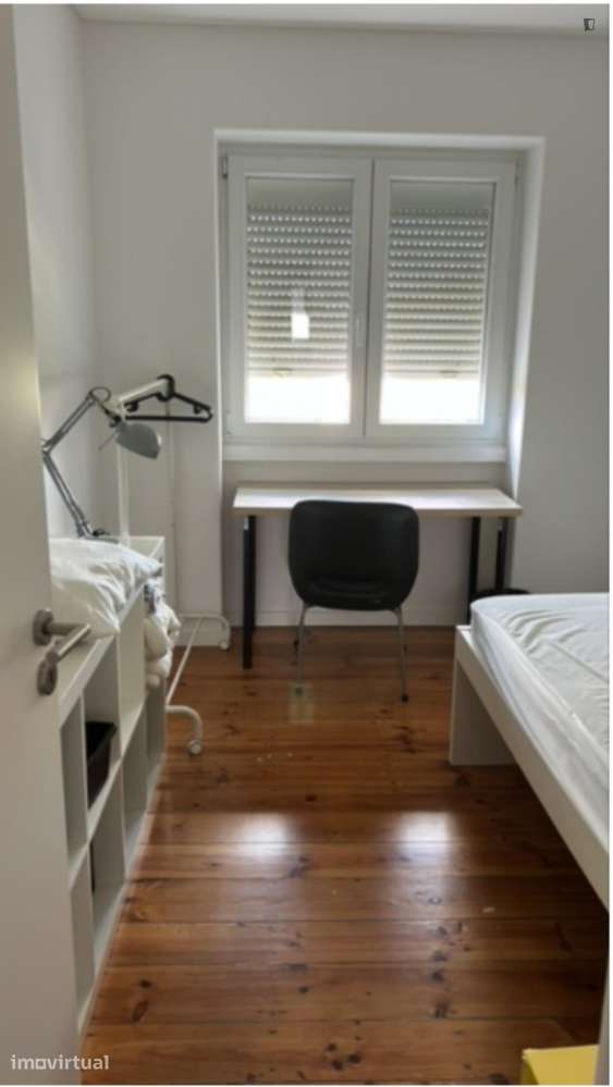 Quarto - localizado em Amadora Lisbon - Grande imagem: 5/13