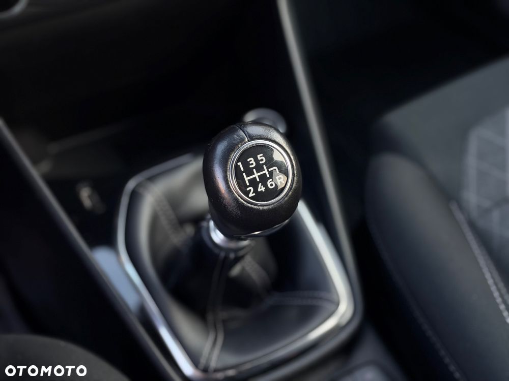 Ford Fiesta - 17