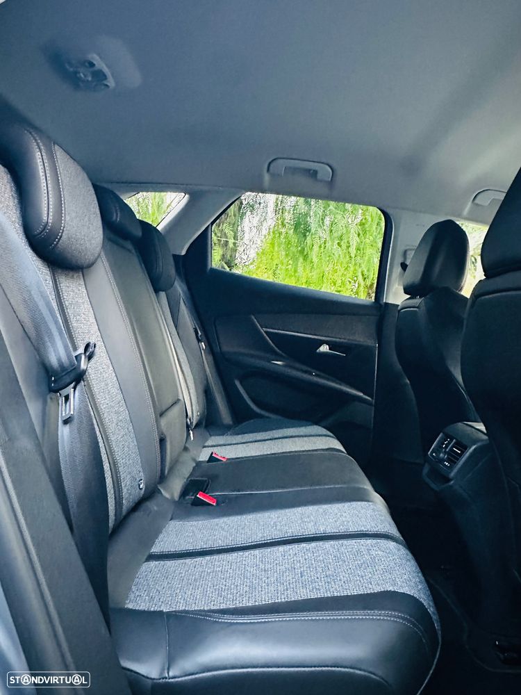 Peugeot 3008 1.5 BlueHDi Allure - 27