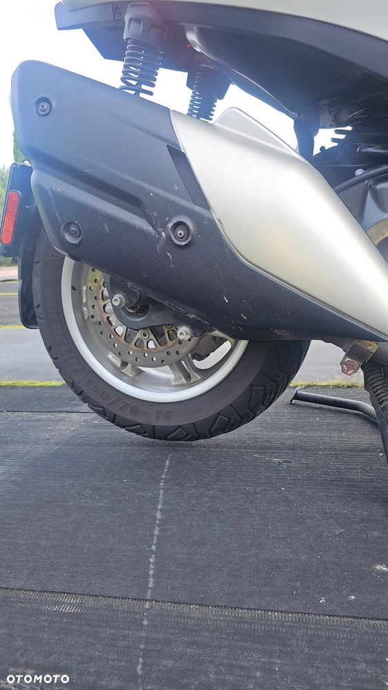 Piaggio Beverly - 18
