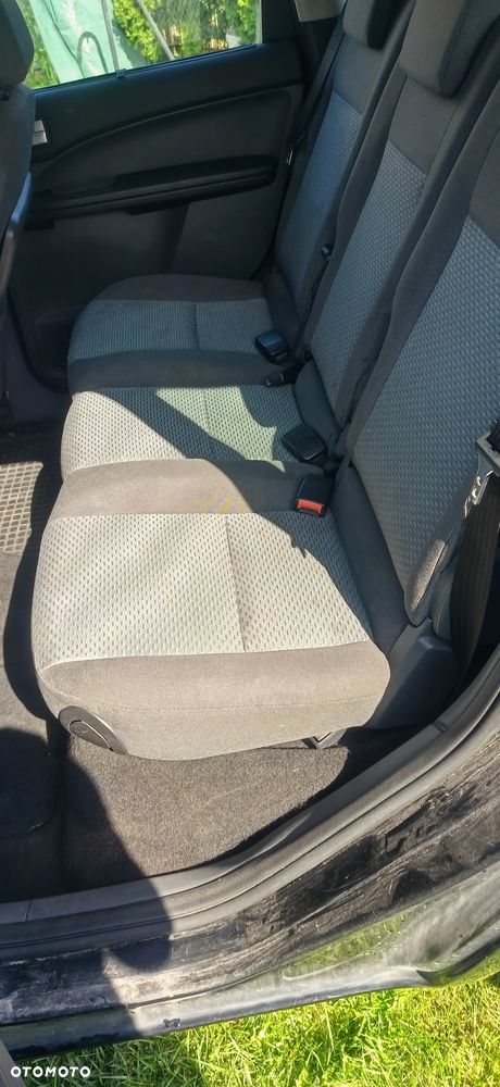 Ford Focus C-Max 1.6 TDCi Ambiente - 8