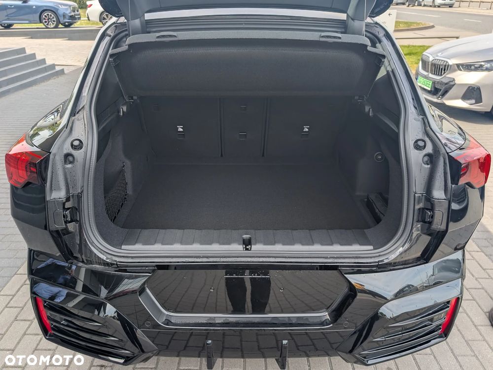 BMW X2 - 11