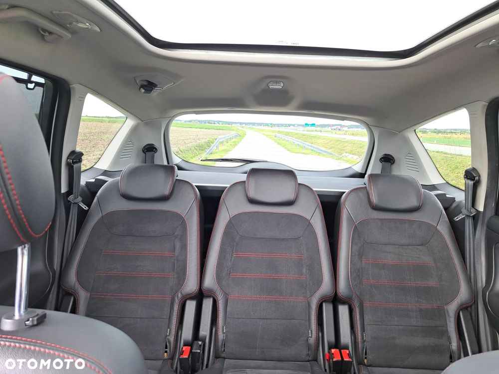 Ford S-Max 2.2 TDCi DPF Titanium - 26