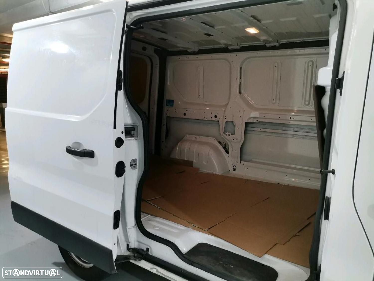 Opel Vivaro 1.6 CDTi L1H1 - 3 Lug. -  IVA Dedutível - 10