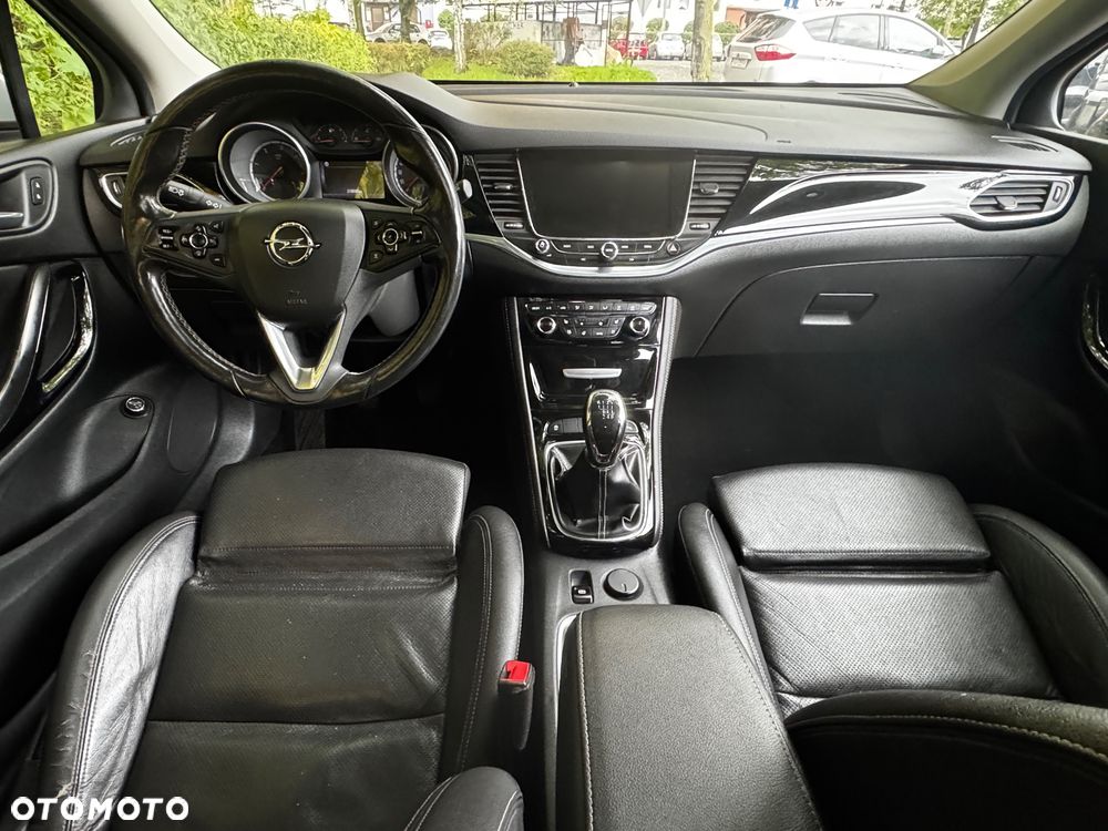 Opel Astra 1.6 D Start/Stop Innovation - 28