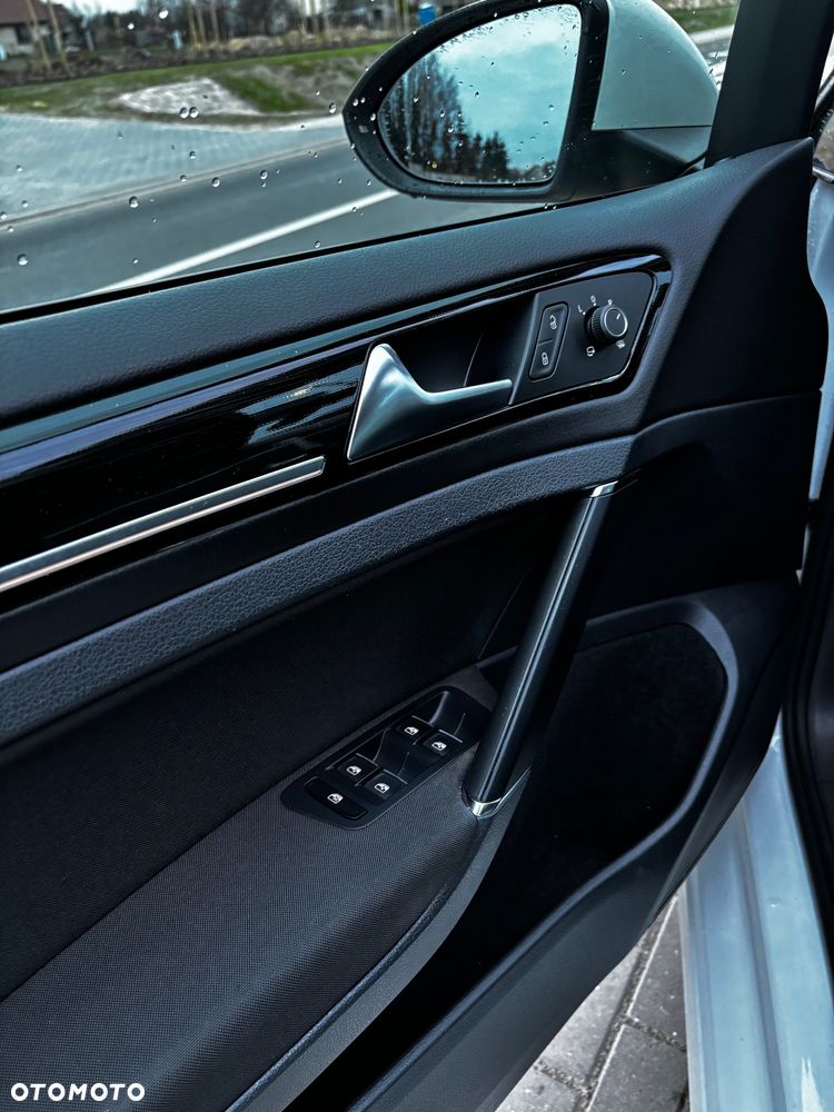 Volkswagen Golf 1.5 TSI ACT OPF DSG Highline - 27