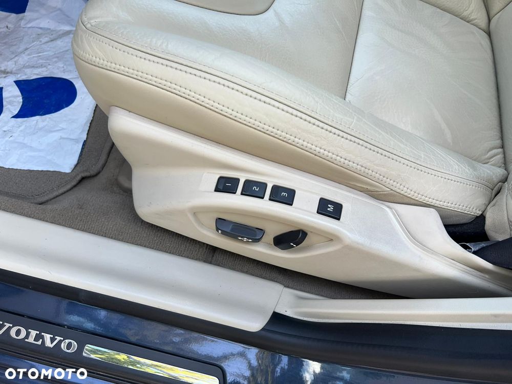 Volvo V60 T4 Summum - 33