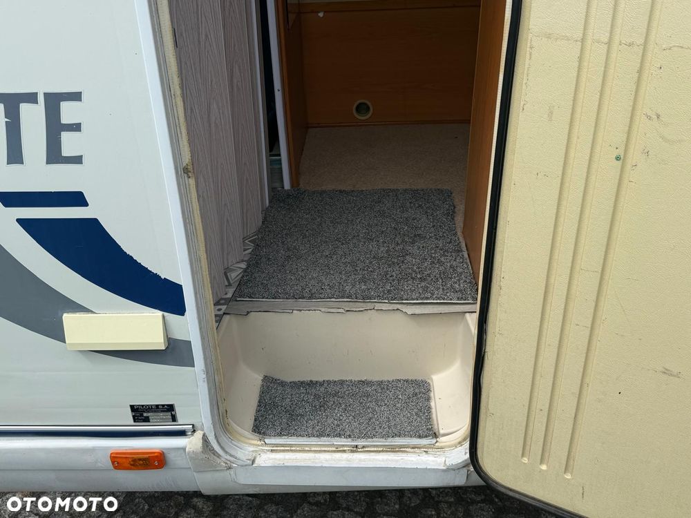 Ford Transit - 22