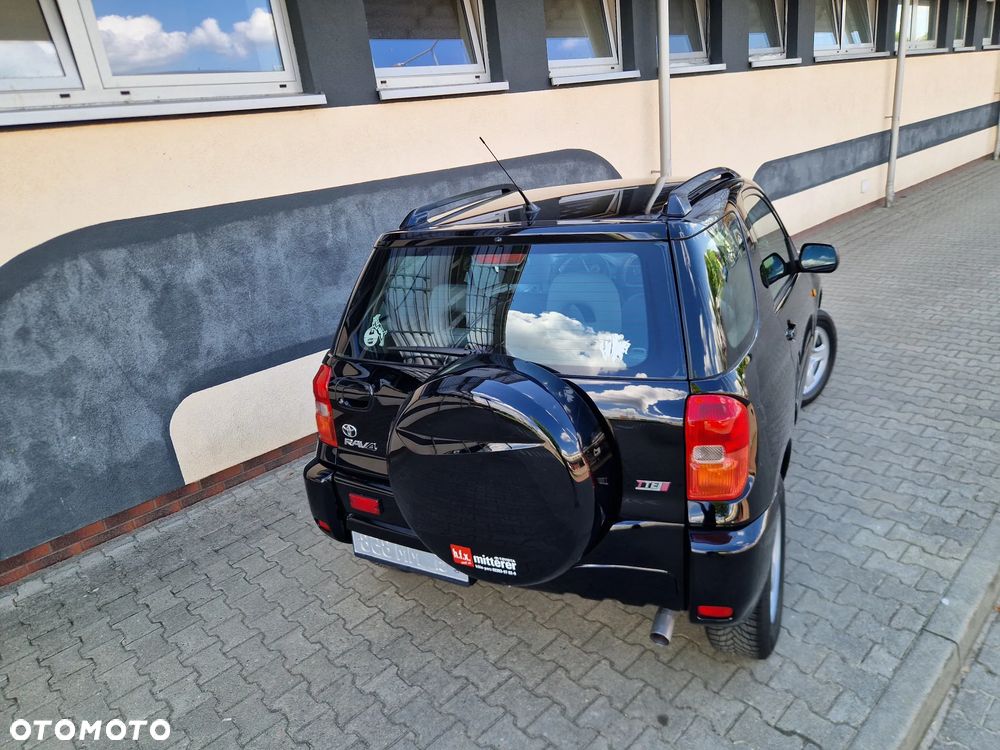 Toyota RAV4 1.8 VVT-i Terra 2WD - 19