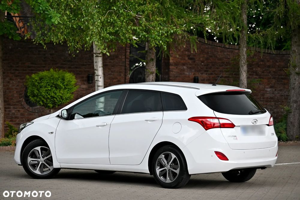Hyundai i30 1.4 BlueDrive Comfort - 14