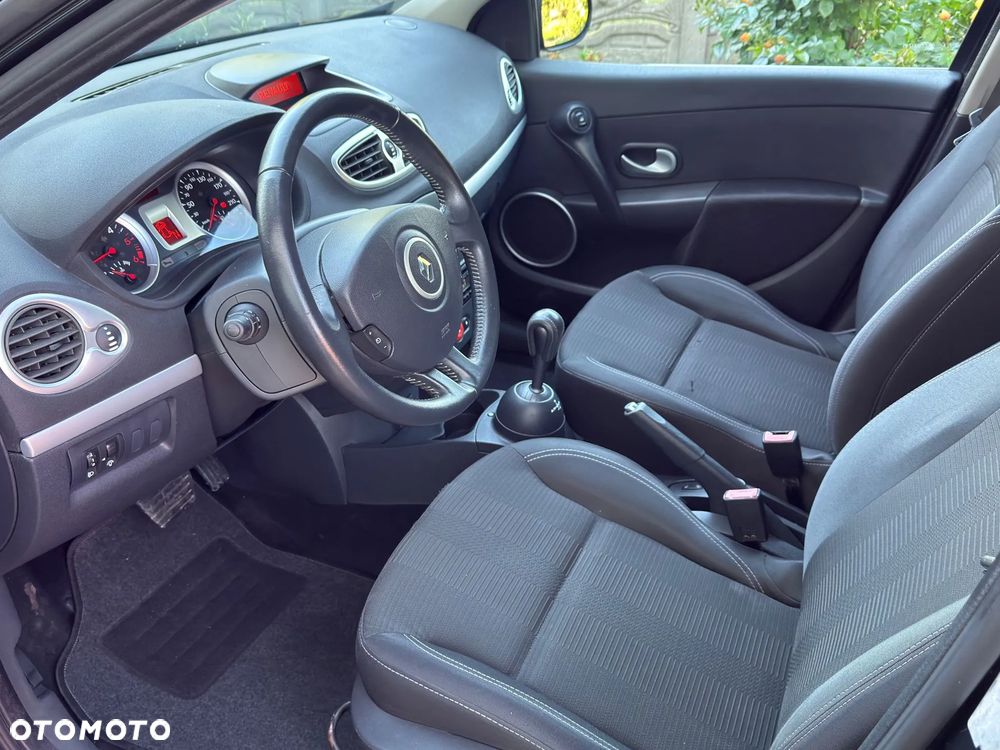 Renault Clio - 29