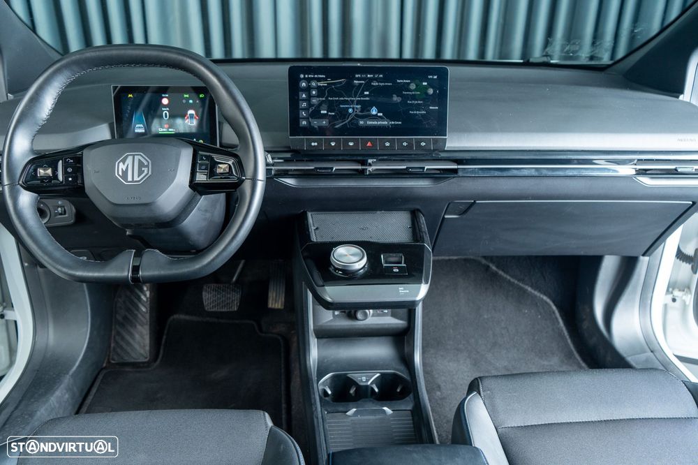 MG MG4 64 kWh Luxury - 41