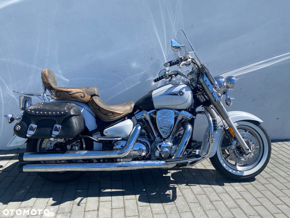 Yamaha Road Star - 1