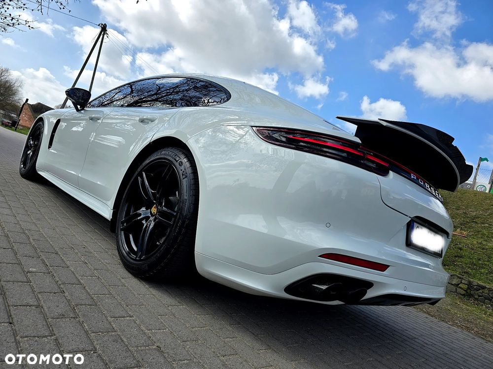 Porsche Panamera 4S - 34
