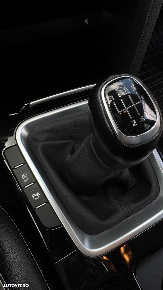 Kia XCeed 1.6 T-GDI 6MT Style - 12