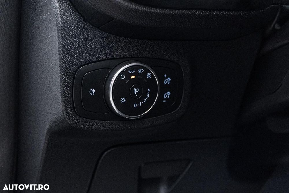 Ford Fiesta 1.1 Trend Connected - 19