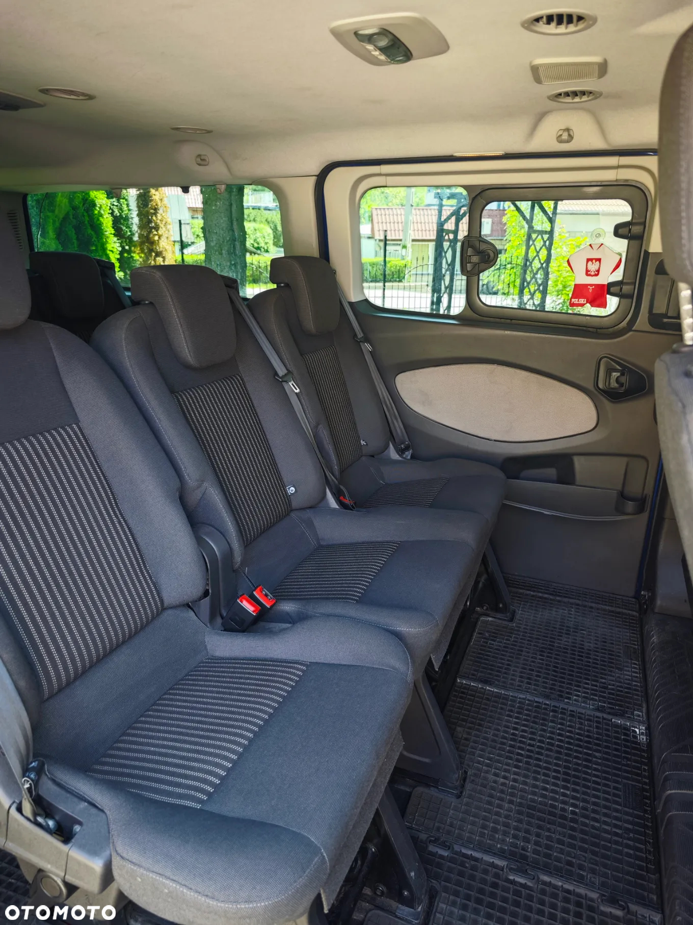 Ford Tourneo Custom - 15