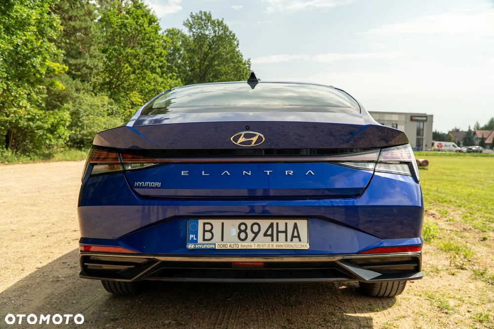 Hyundai Elantra 1.6 Executive - 7