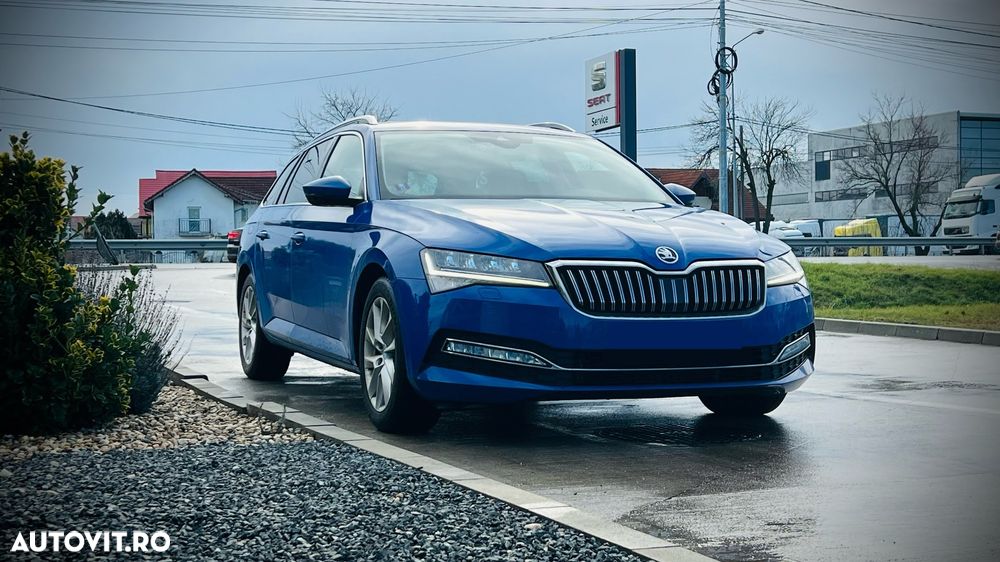 Skoda Superb 2.0 TDI DSG Premium Edition - 1