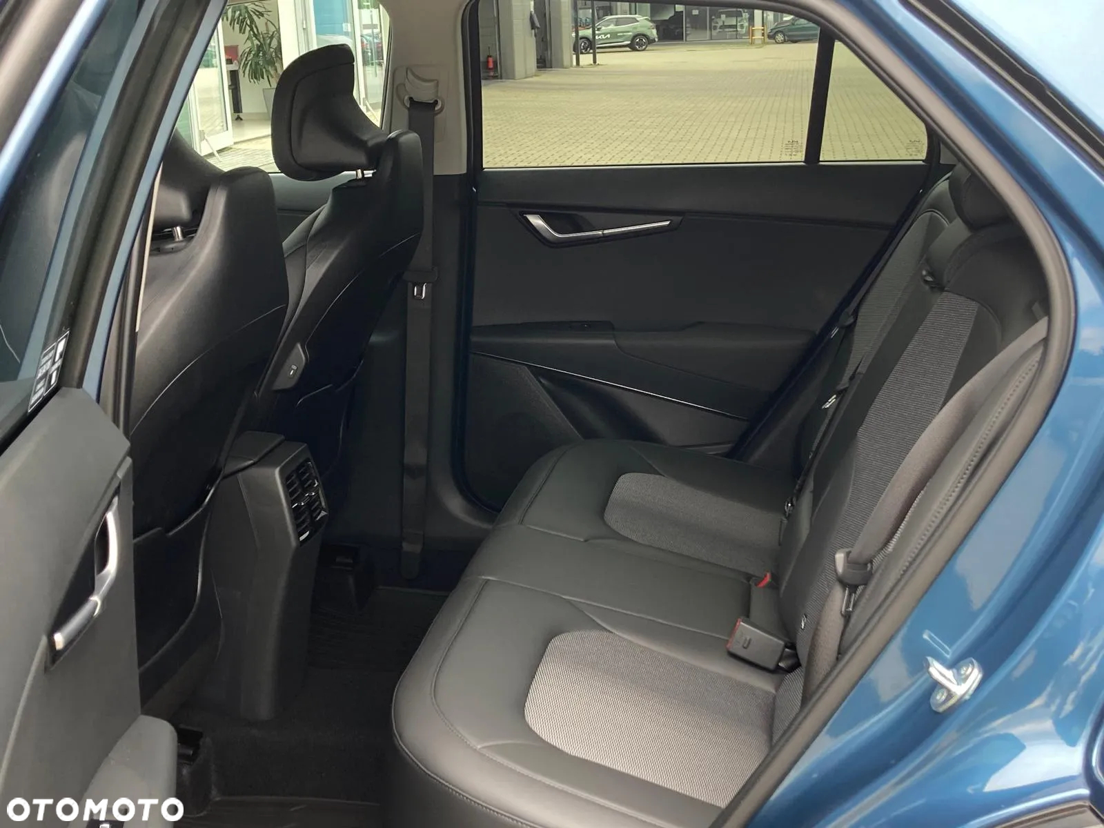 Kia Niro 1.6 GDI Hybrid L - 11