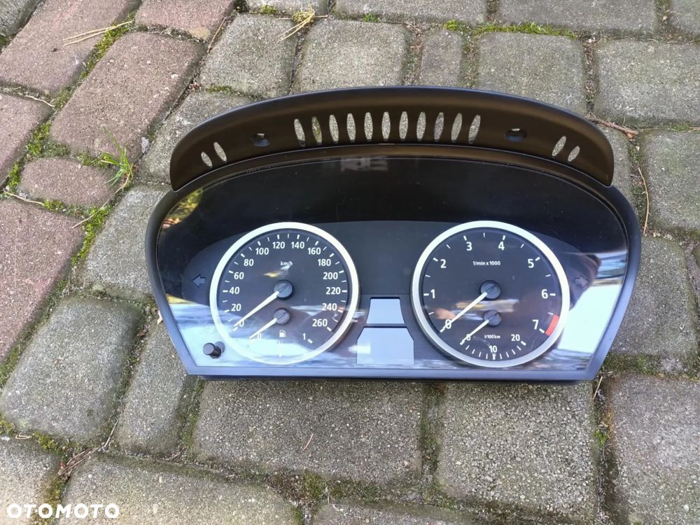 Licznik zegary BMW E60 E61 Europa benzyna M54 6937360 manual