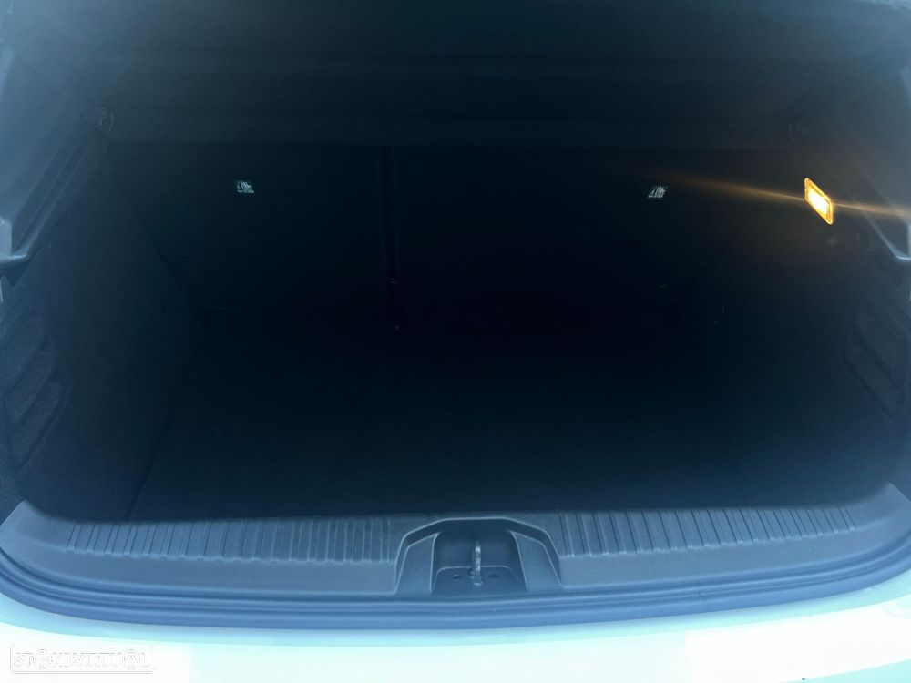 Renault Clio 1.0 TCe Evolution - 37