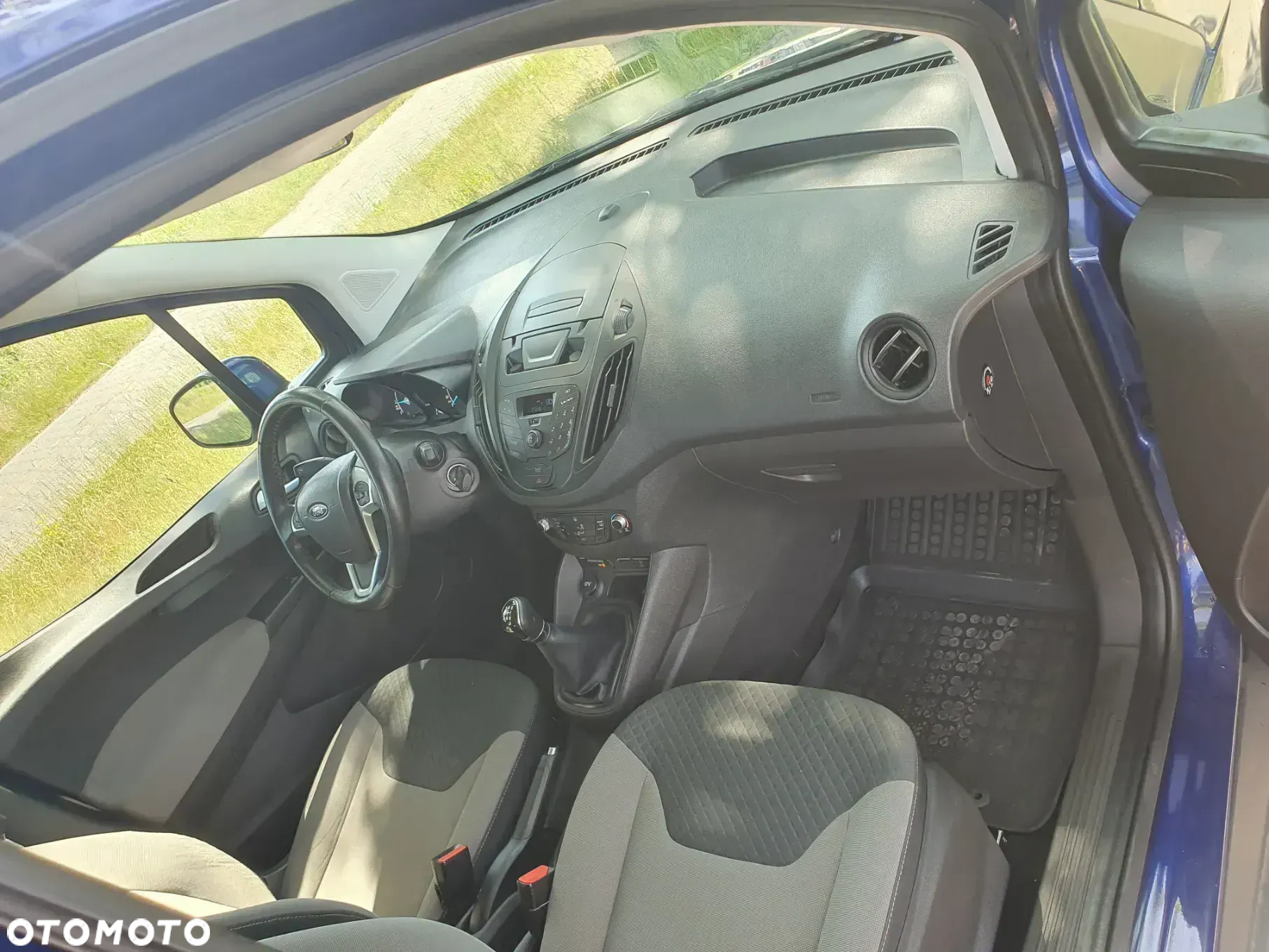 Ford Tourneo Courier 1.0 EcoBoost S&S Trend - 11