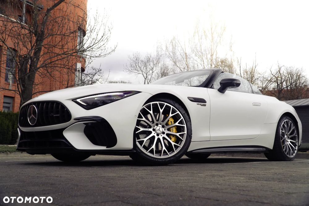 Mercedes-Benz SL AMG 63 4-Matic+ - 3