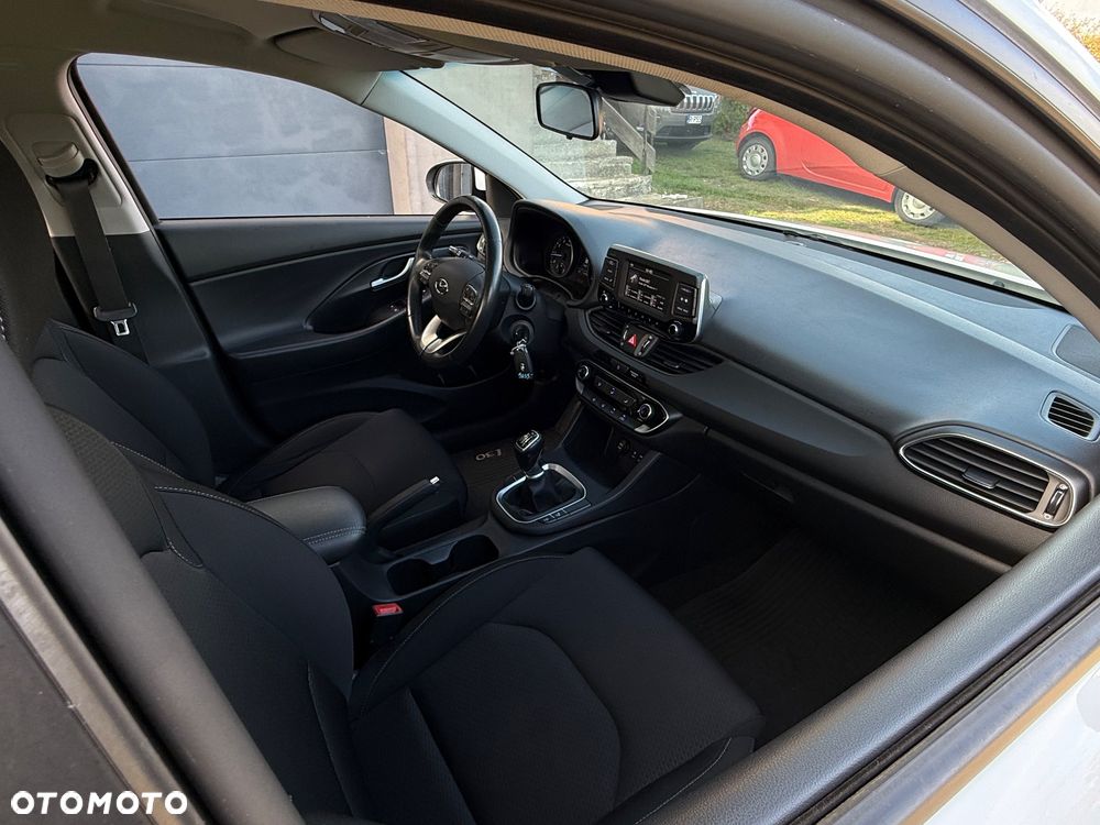 Hyundai i30 - 21