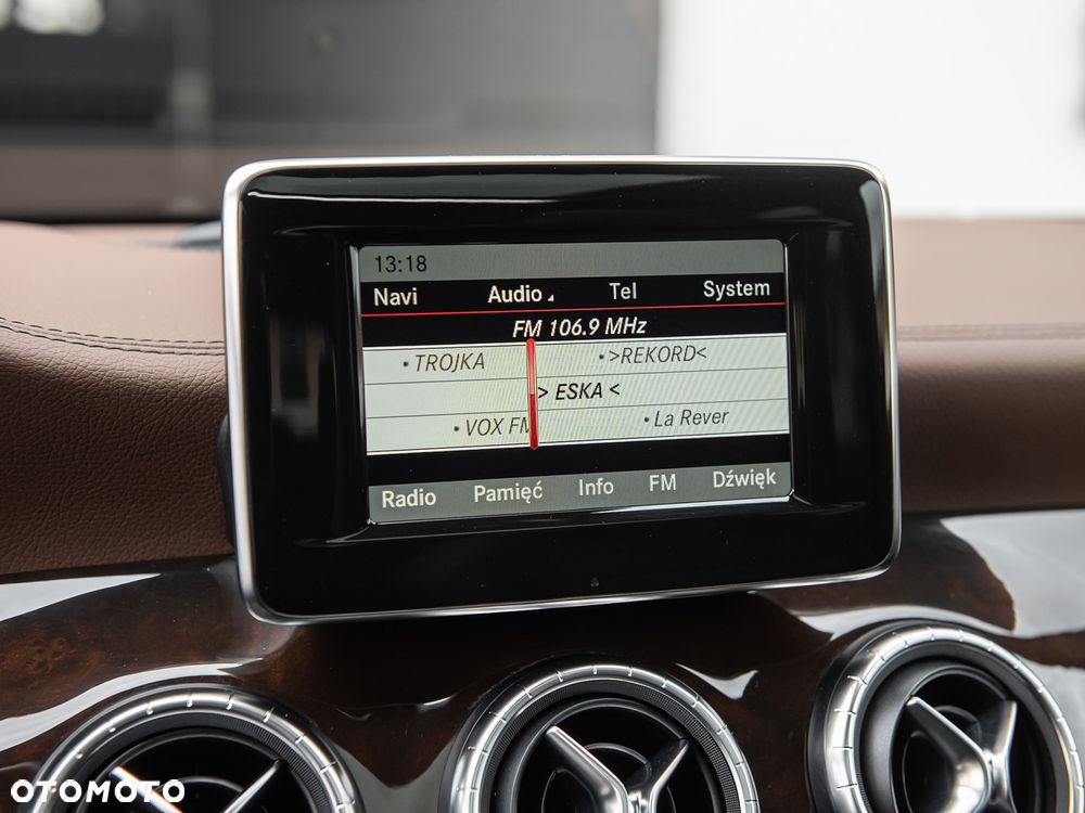 Mercedes-Benz CLA - 27