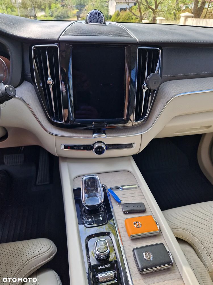 Volvo XC 60 D5 AWD Inscription - 17
