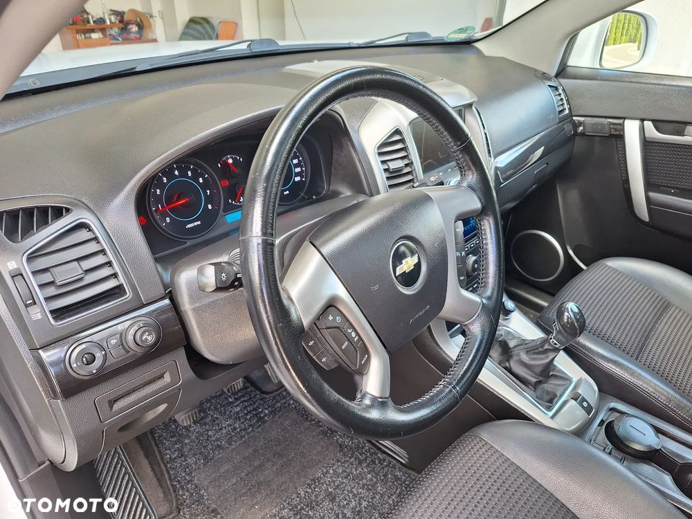 Chevrolet Captiva 2.4 2WD Travel Edition - 20