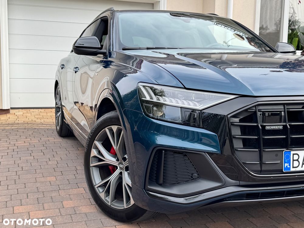 Audi Q8 - 9