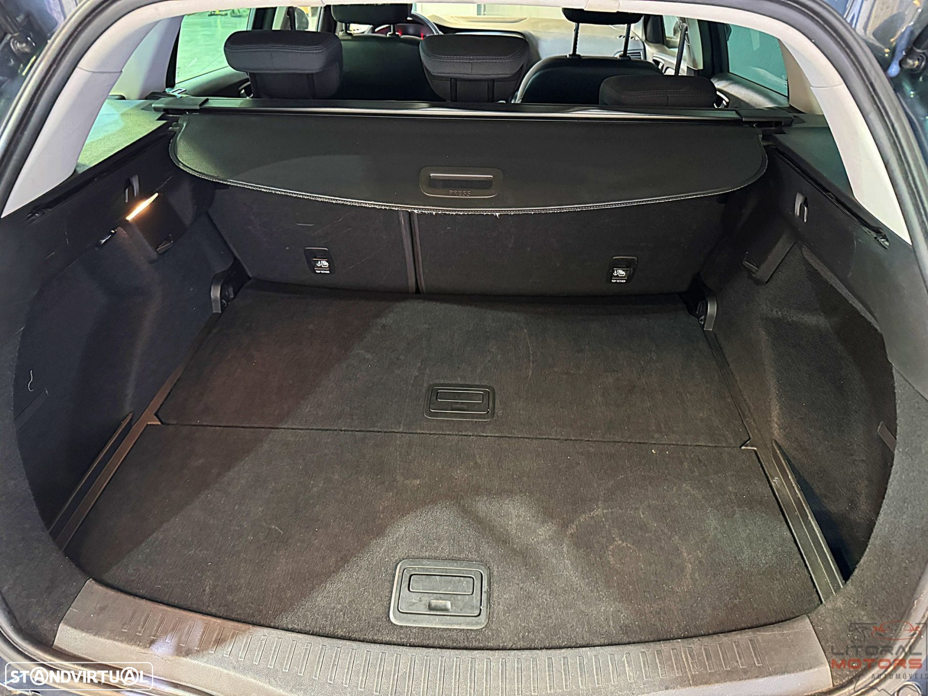 Renault Mégane Sport Tourer 1.3 TCe Limited - 10