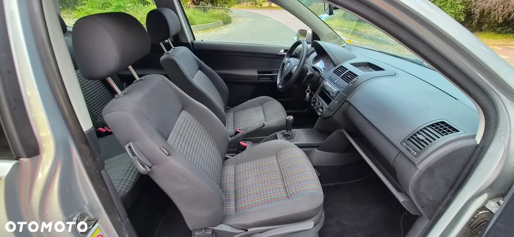 Volkswagen Polo 1.9 TDI Sportline - 14
