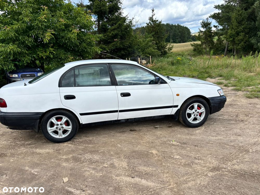 Toyota Carina 1.6 XLi - 2