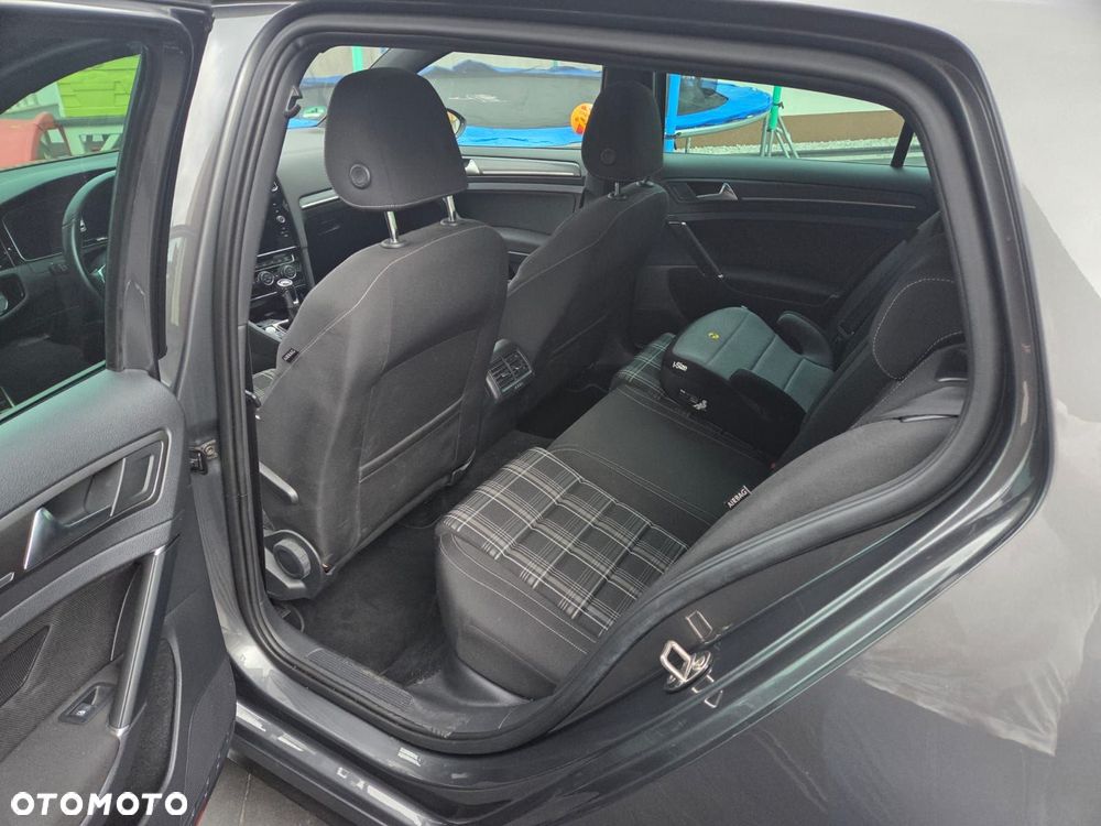 Volkswagen Golf 2.0 TDI BMT GTD - 12