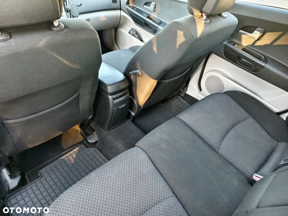 Kia Ceed - 24