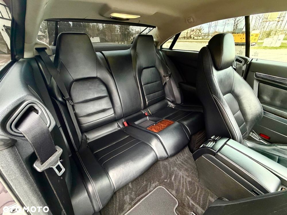 Mercedes-Benz Klasa E - 33