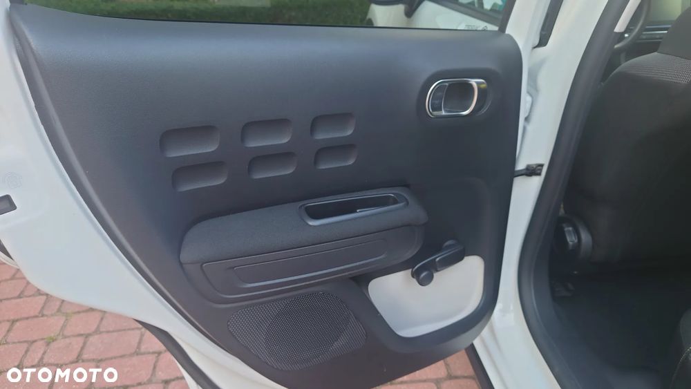 Citroën C3 1.2 PureTech Plus - 13