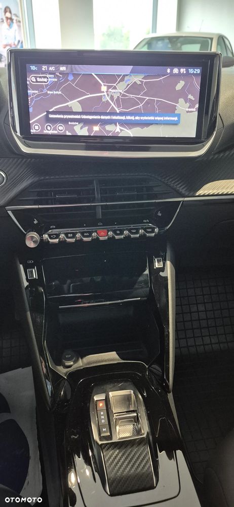 Peugeot 2008 PureTech 130 Allure S&S EAT8 - 18