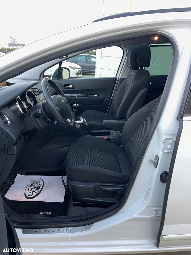 Peugeot 5008 - 30