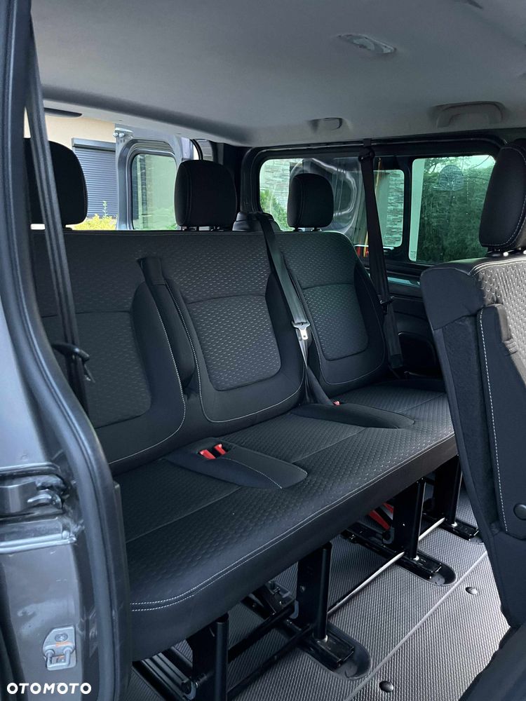 Opel Vivaro - 18