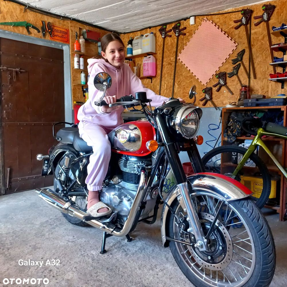 Royal Enfield Classic - 1