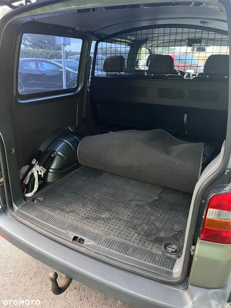 Volkswagen Transporter T5 TDI L1H1 - 12