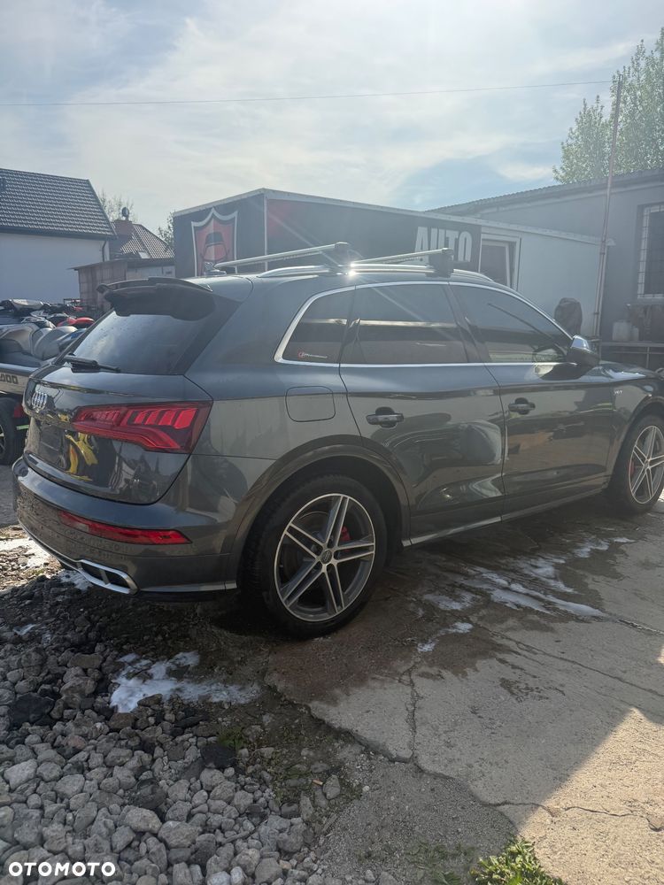 Audi SQ5 - 5
