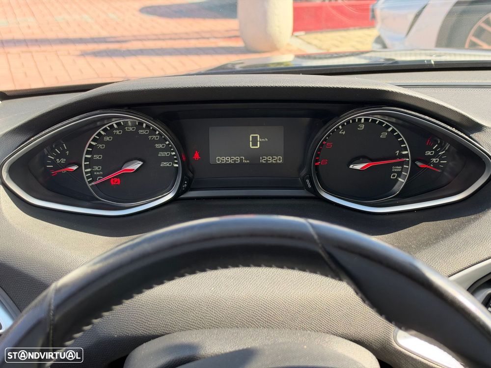 Peugeot 308 SW 1.5 BlueHDi Allure - 15