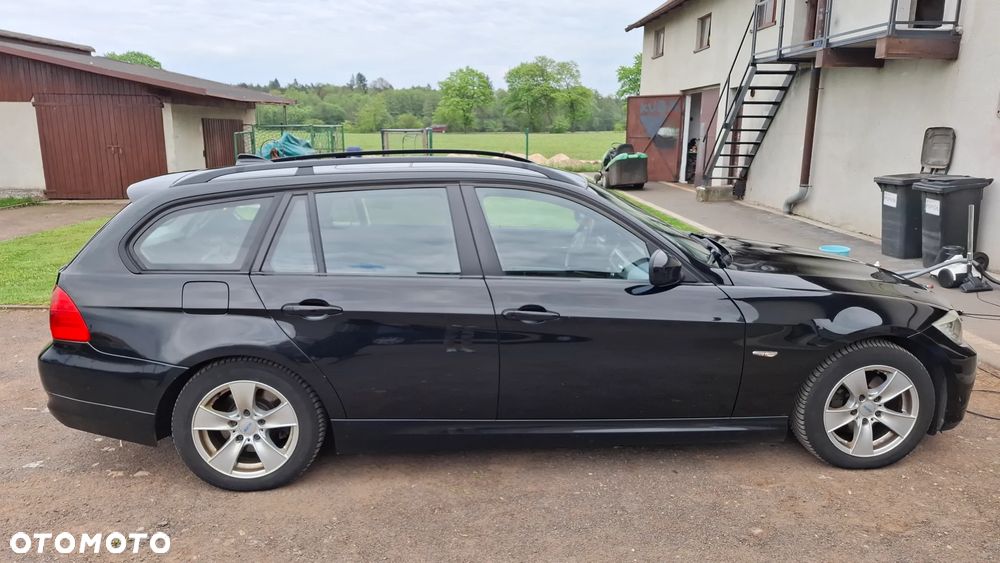 BMW Seria 3 318d DPF Edition Exclusive - 17