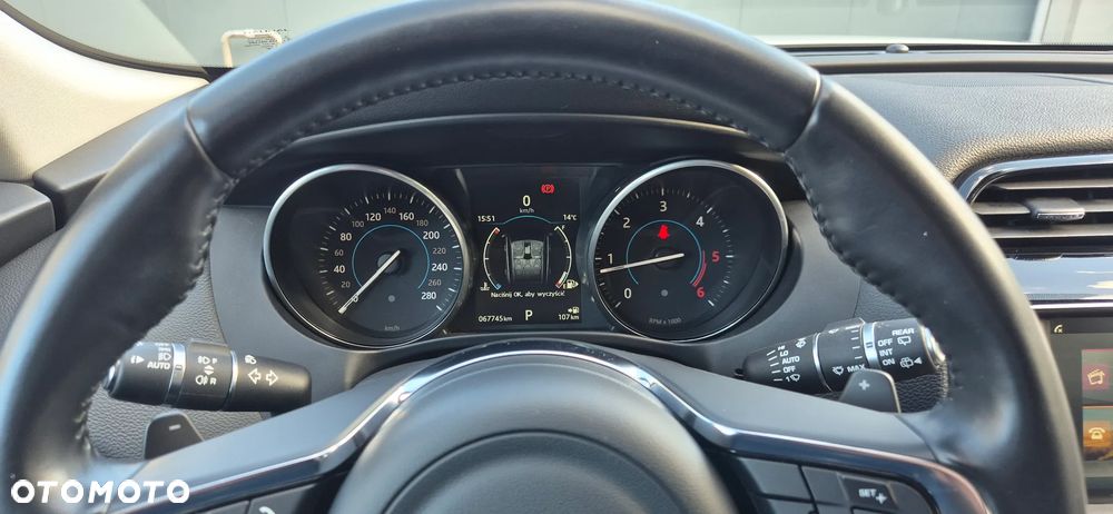 Jaguar F-Pace 2.0 i4D AWD R-Sport - 16
