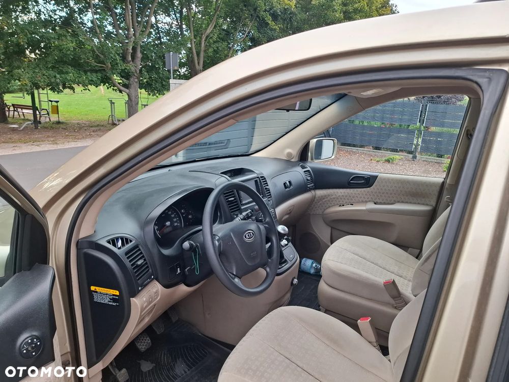 Kia Carnival 2.9 CRDi Tour - 10